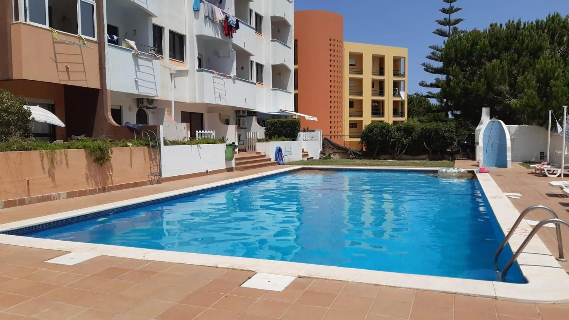 Amazing Balcony Pool View In Albufeira Apartment